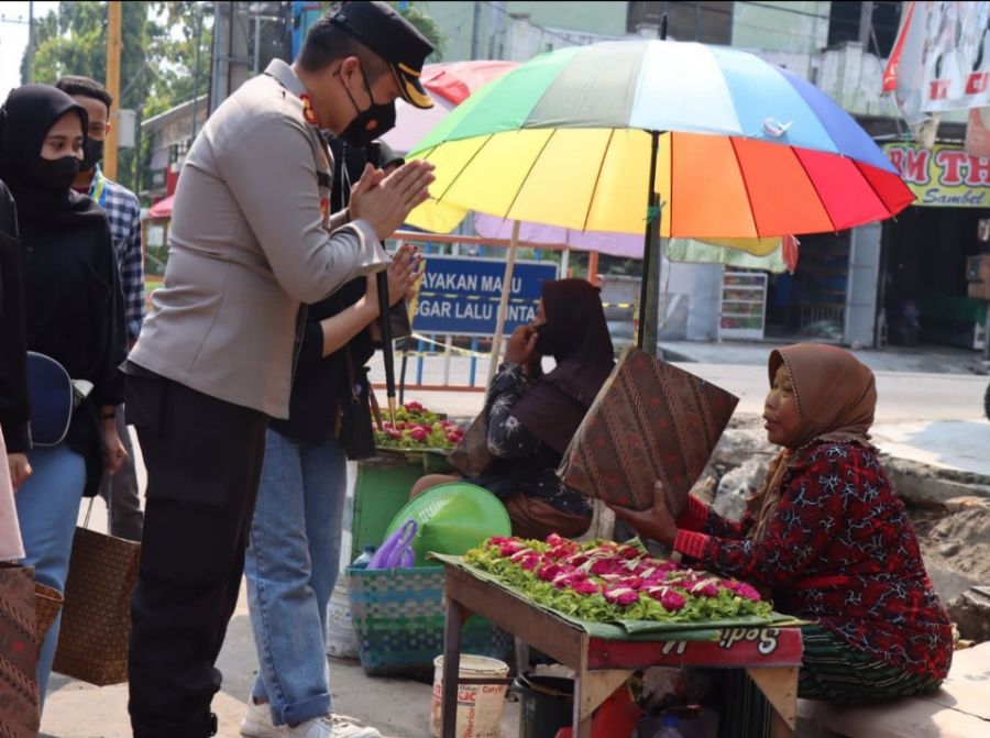 Gandeng Mahasiswa, Polres Bojonegoro Gelar Baksos Pasca Kenaikan Harga BBM