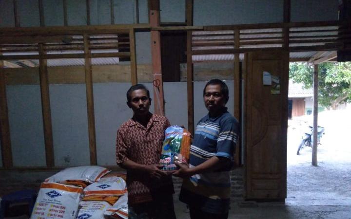 Gapoktan Sumber Barokah Desa Kali Sumber Bojonegoro Terima Bantuan Bibit Jagung Unggul