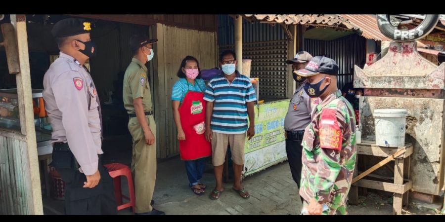 Giatkan Patroli malam, aparat gabungan Bendosari berikan himbauan Prokes secara persuasif