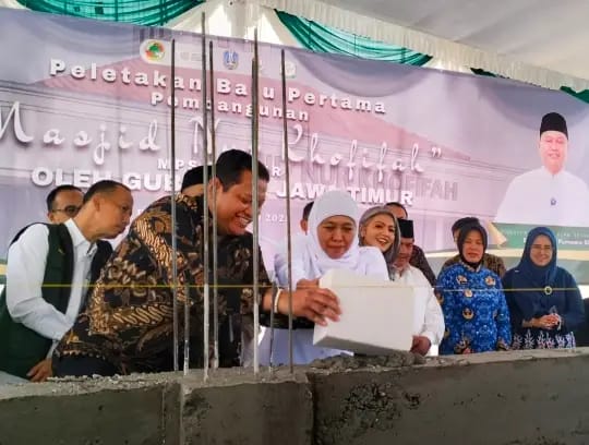 Gubernur Jatim Letakan Batu Pertama Pembangunan Masjid di MPS Dander