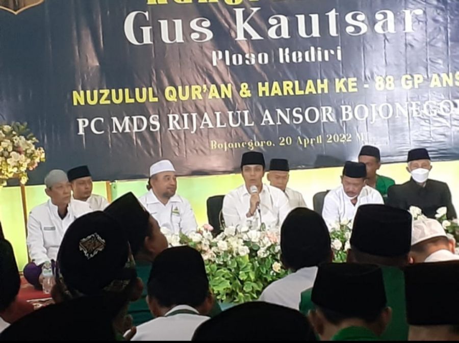 Gus Kautsar Rawuh di PC GP Ansor Bojonegoro Dalam Harlah Ansor Ke - 88