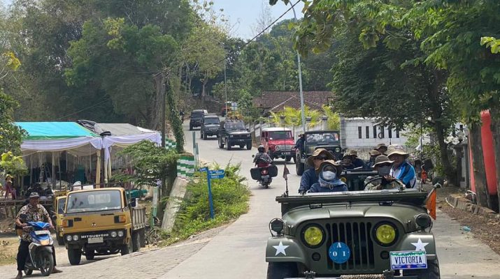 Hari Kedua Rombongan Forum Geopark Jatim Jelajahi Teksas Wonocolo Bojonegoro