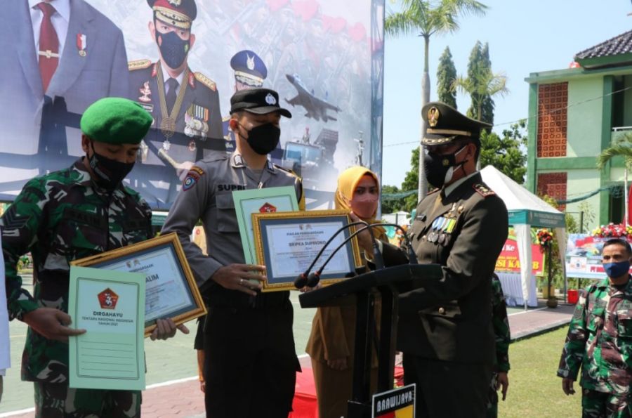 HUT TNI Ke 76, Surprise Kapolres Untuk Kodim 0813/Bojonegoro