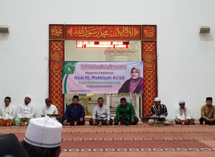 IKSASS Alumni Sumenep Gelar Tahlil dan Doa Bersama Malam Ke-7 Wafatnya Nyae Makkiyah As'ad