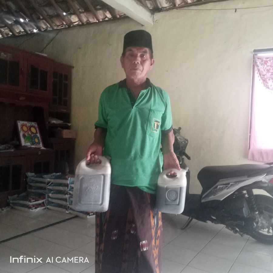 Inovasi  Sumaji  Ketua Kelompok Tani Suci Rahayu II Ciptakan Pupuk Organik