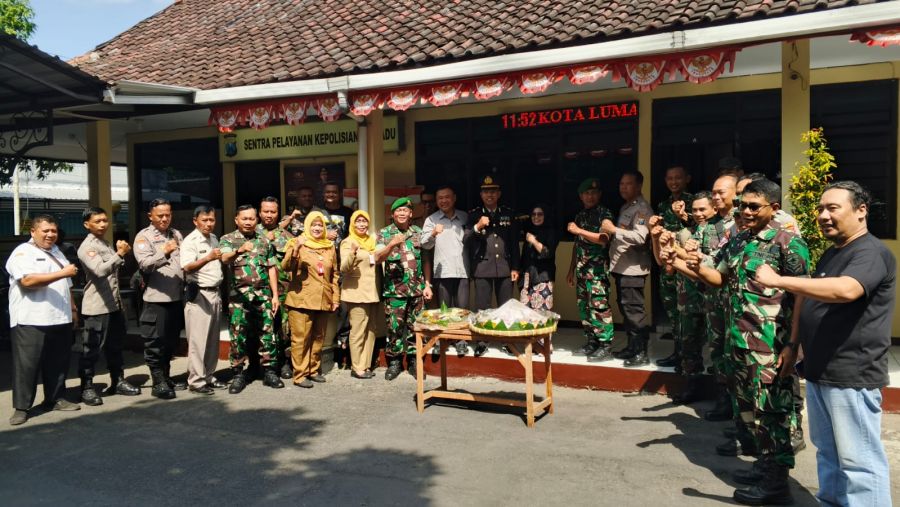 Jajaran Kecamatan dan Koramil Kota Bersinergi Datangi Polsek Lumajang Guna Rayakan Harla ke-79