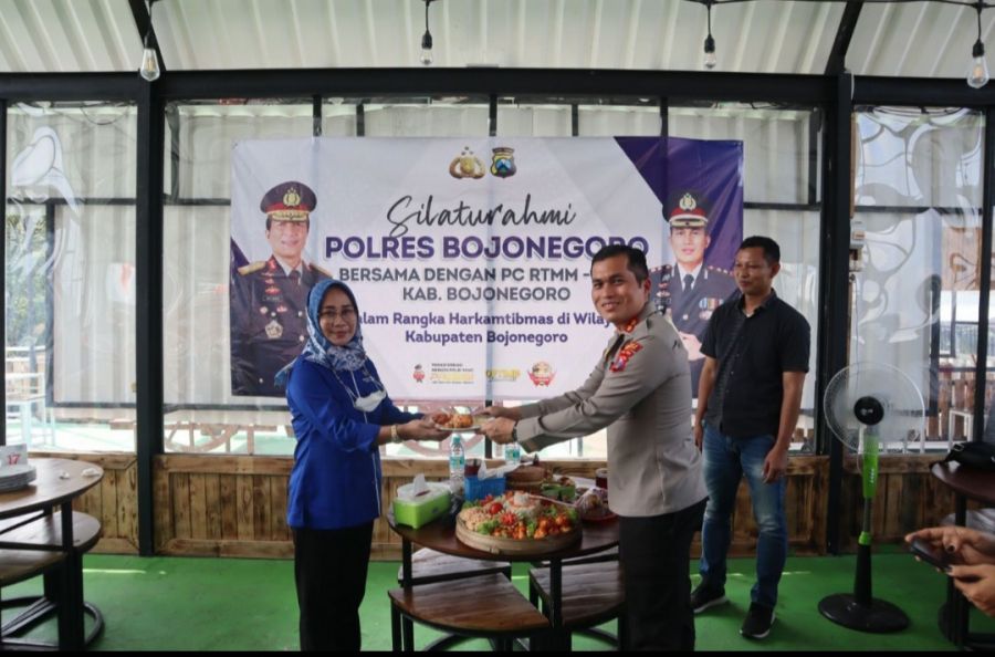 Jalin Silaturahmi, Kapolres Bojonegoro Bersama PC FSP RTMM – SPSI Bojonegoro