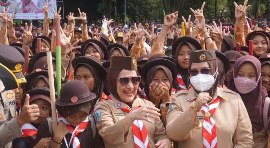 Jelajah Santri VII Jawa Timur Dimulai, Bupati Bojonegoro Pimpin Upacara Pembukaan 