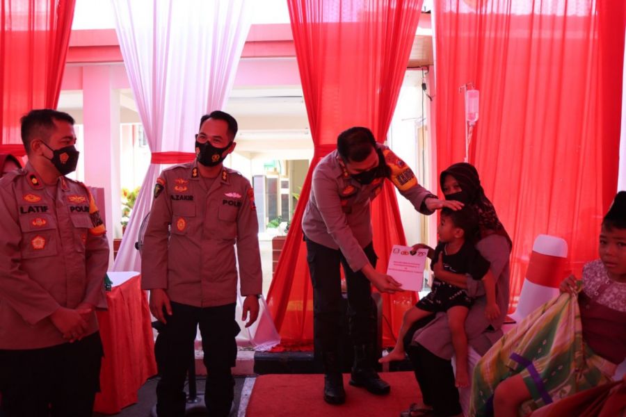 Jelang Hari Bhayangkara Ke – 76, Polres Bojonegoro dan RSB Bojonegoro Gelar Bakti Kesehatan Presisi