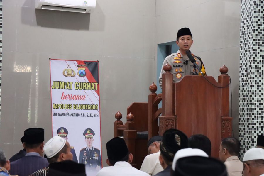 Jum'at Curhat, Kapolres Bojonegoro Ajak Jamaah Ciptakan kondusifitas Kamtibmas