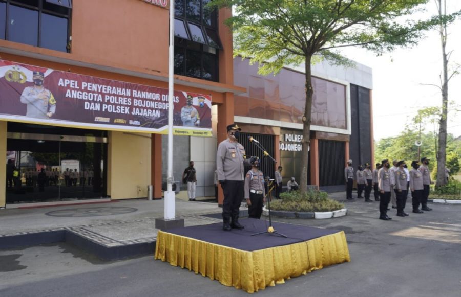 Kapolres Bojonegoro Distribusikan Motor Dinas Untuk Bhabinkamtibmas