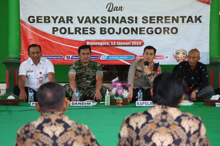 Kapolres Bojonegoro Gelar Jum’at Curhat di Kecamatan Gayam