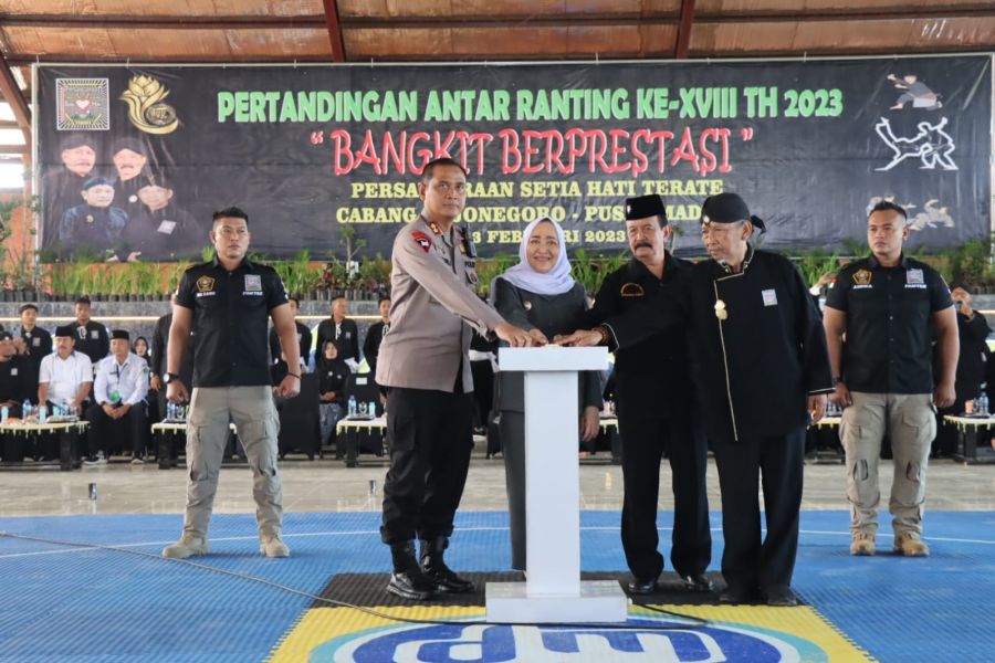 Kapolres Bojonegoro Hadiri Pembukaan Kejuaraan Pencak Silat PSHT Cup