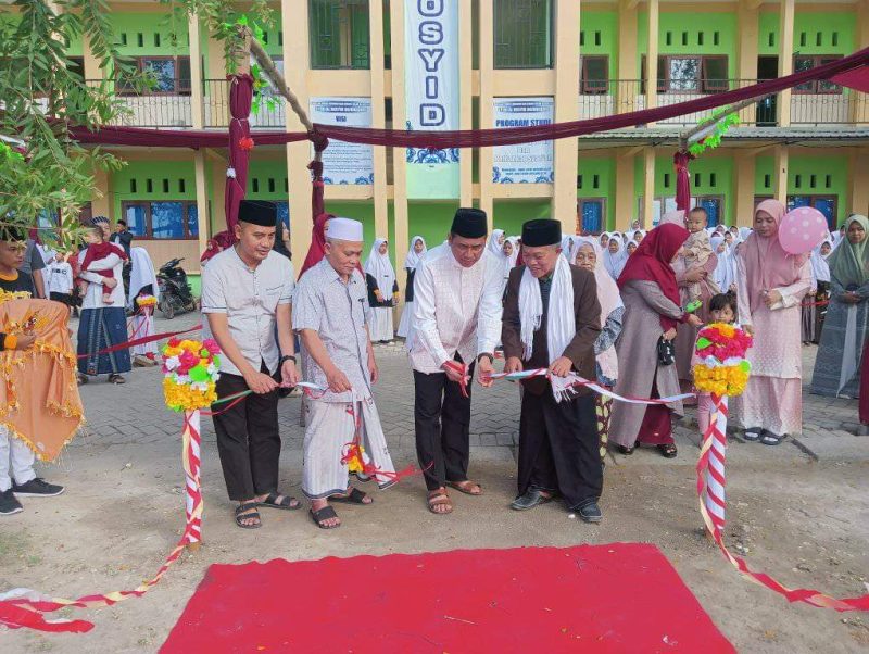 Berlangsung Meriah, Kapolres Bojonegoro  Buka Pameran Mading Akbar PP Al-Rosyid