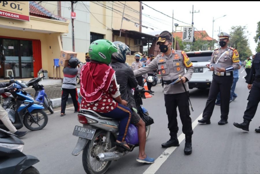 Kapolres Bojonegoro Pimpin Apel Gelar Pasukan Ops Keselamatan Semeru 2022