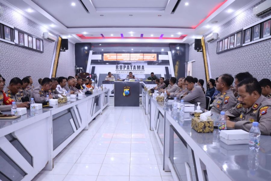 Kapolres Bojonegoro Pimpin Rakor Persiapan Pengamanan Nataru Persiapan Operasi Lilin Semeru 2022