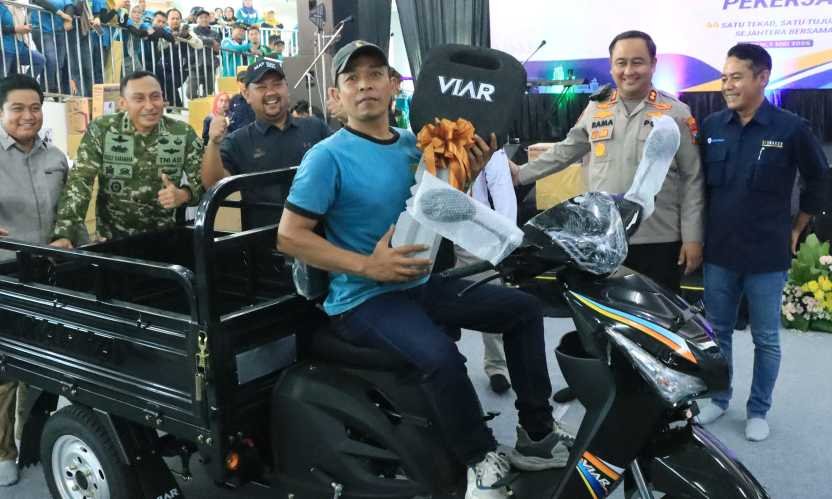 Kapolres Gresik Apresiasi Elemen Buruh