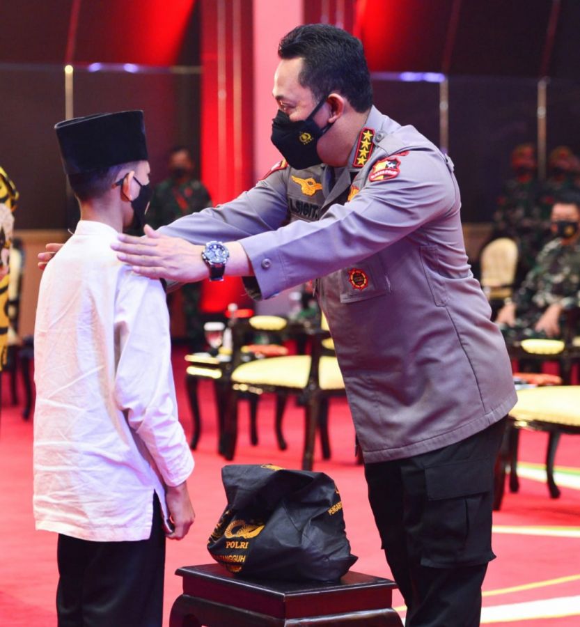 Kapolri Tekankan TNI-Polri Terus Bersinergi Wujudkan Target Vaksinasi Presiden Jokowi