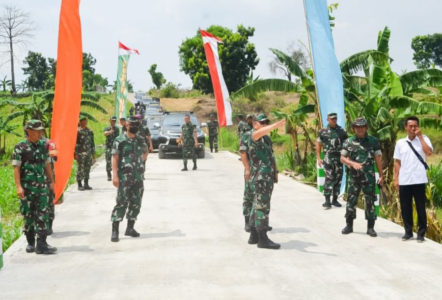 Kasdam V Brawijaya tinjau Hasil Pembangunan Fisik TMMD 115 Kodim 0813 Bojonegoro