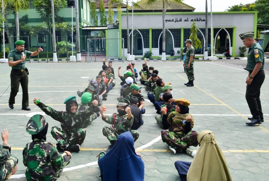 Kelas Medayoh, Markas Kodim 0813 Bojonegoro diserbu Puluhan Siswa Sekolah Dasar
