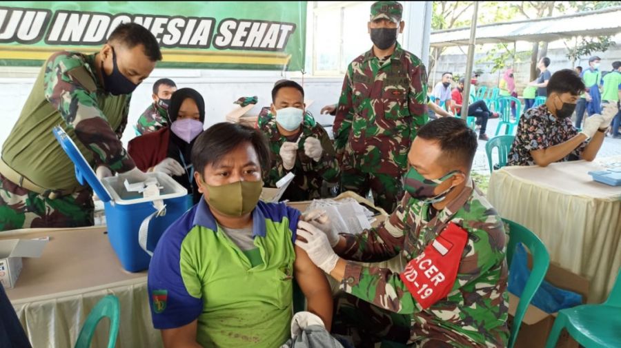 Kodim 0812 Lamongan Gelontorkan 3600 Vaksin Untuk pekerja PT Intercraf