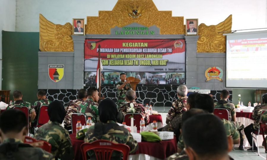 Kodim 0812/Lamongan Gelar Komsos Pembinaan Pemberdayaan Keluarga Besar TNI (KBT)