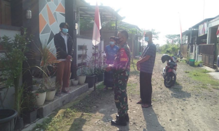 Kodim Sragen - Babinsa Selalu Bersinergi Dengan Satgas Covid Agar Ingatkan Warga Patuhi Prokes