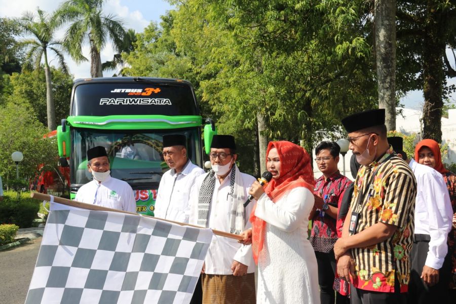 Lepas Calon Jamaah Haji, Wabup Titip di Doakan Agar Blora Aman dan Tenteram