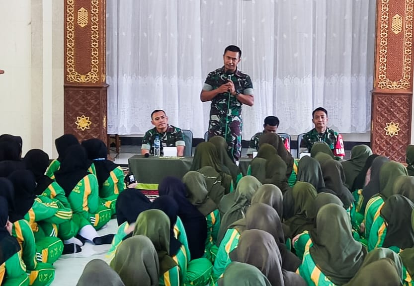 Lima Ratus Siswa tingkat SMA/MA, ikuti Penguatan Bela Negara oleh Babinsa Kodim 0813 Bojonegoro