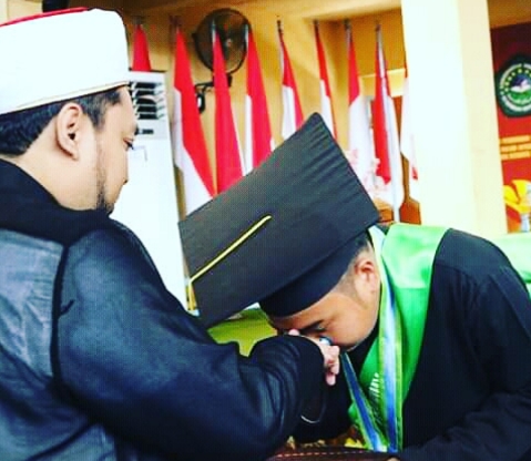 Lulusan Terbaik UNIB Sukorejo, Mawardi MS Diamanahi Kaperwil JatimNews Network Sigapnews