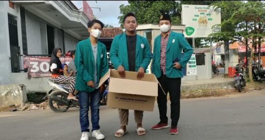 Mahasiswa STAIFA Pamekasan Berbagi Takjil