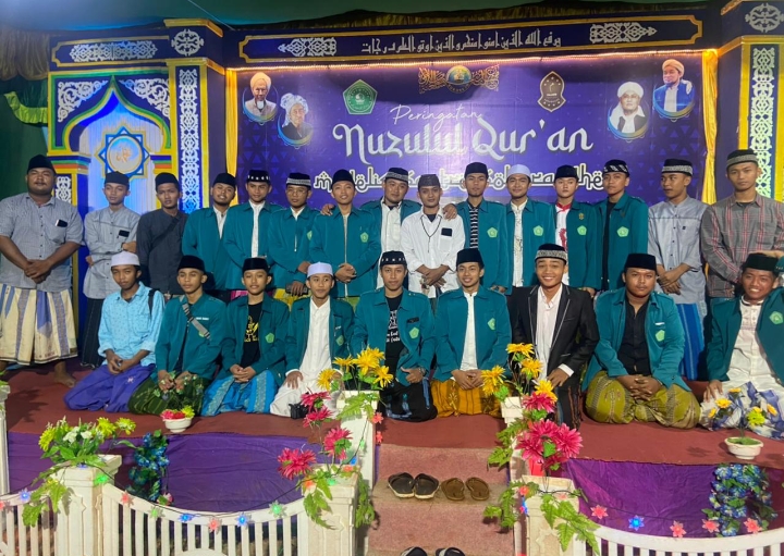 MAJASS: Santri dan Alumni Sukorejo Asal Giliiyang Peringati Nuzulul Qur'an