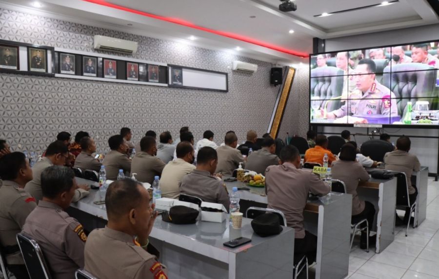 Melalui Daring, Jajaran Forkopimda Bojonegoro dan Instansi Terkait Ikuti Rakor Lintas Sektoral Natal