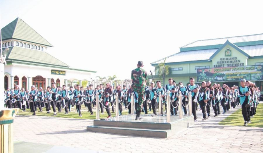 MPLS, Kodim 0812 Lamongan Beri Pembekalan Bagi Siswa Baru SMK N 1 Lamongan