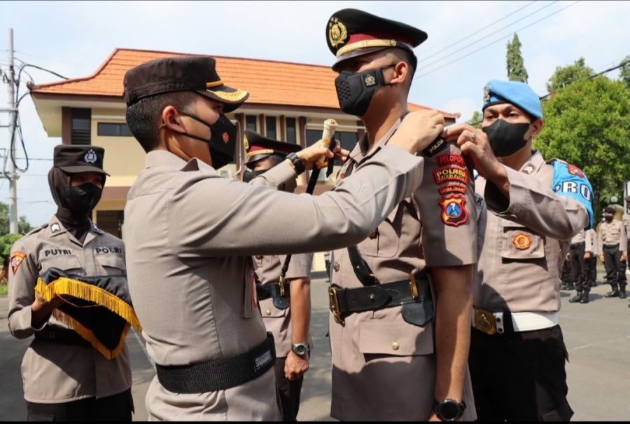 Mutasi Jabatan di Jajaran Polres Bojonegoro, 1 Kasat dan 2 Kapolsek Berganti