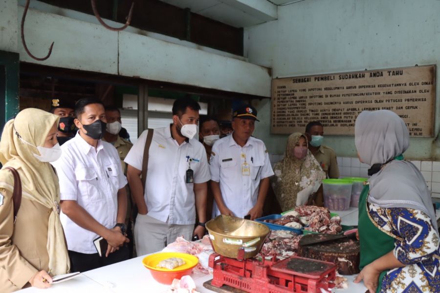 Nataru, Polres Bojonegoro Bersama OPD Bojonegoro Gelar Sidak di Pasar Tradisional dan Modern