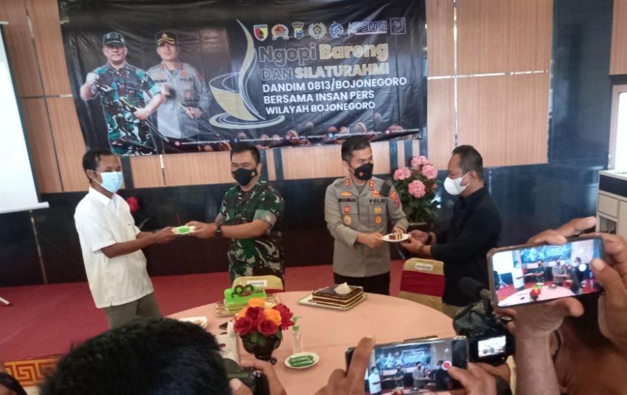 Ngopi Bareng Dan Silaturahmi Dandim 0813 Bojonegoro Bersama Wartawan Bojonegoro