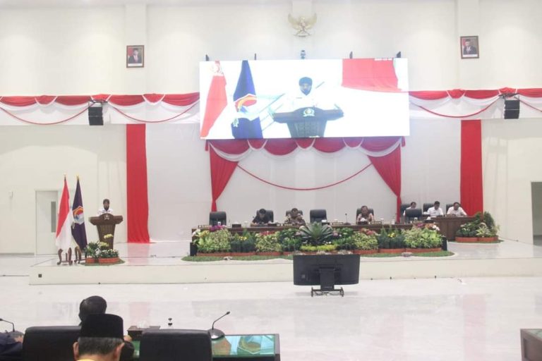 Paripurna DPRD, Sekda Bojonegoro Sampaikan Nota Penjelasan Bupati atas Raperda Penanaman Modal