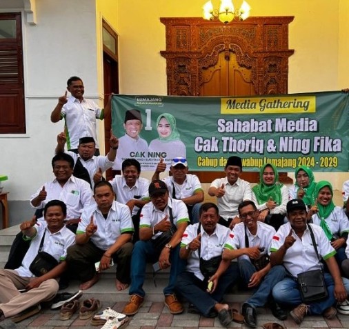 Pasangan Calon Bupati dan Wakil Bupati, Cak Thoriq dan Ning Fika Adakan Acara Media Gathering