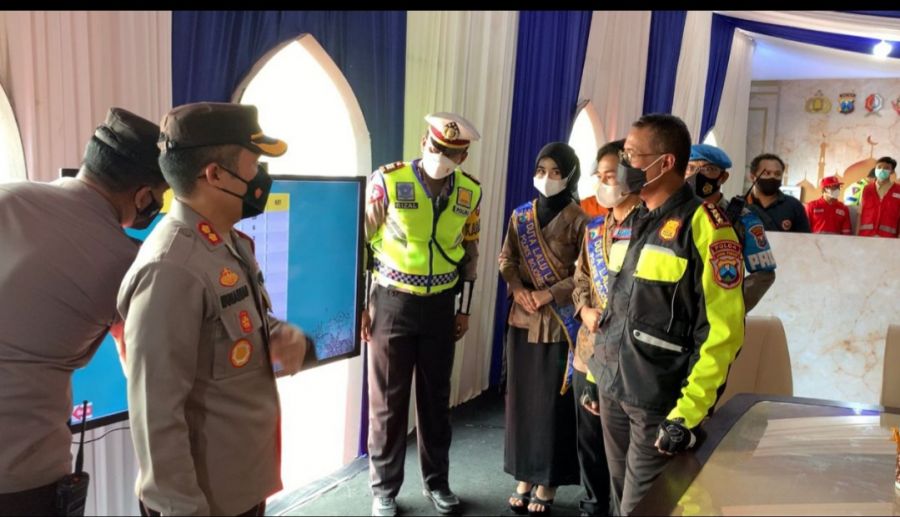 Pastikan Kesiapan Jalur Mudik, Dirlantas Polda Jatim Cek Pos Mudik di Bojonegoro