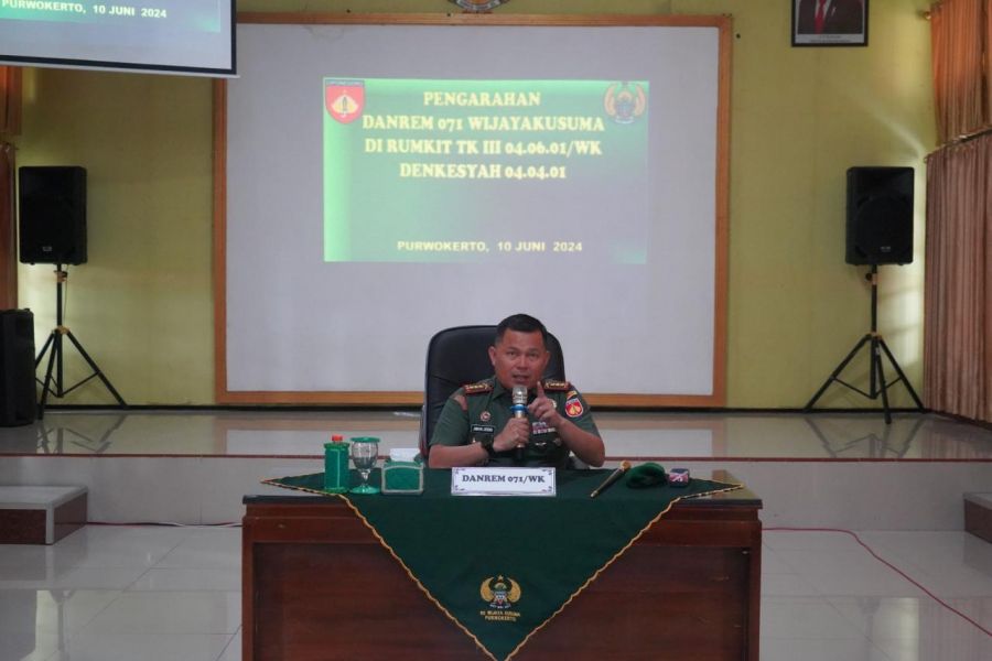 Pelaksanaan Tugas Diperkenalkan Kolonel Jamaluddin Kepada Prajurit Balak Aju Kodam IV/Diponegoro