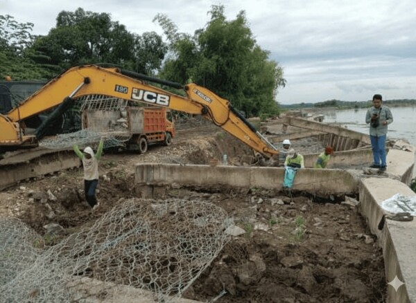 Pemkab Bojonegoro Pastikan Penanganan Kerusakan Pelindung Tebing di Baureno Ikuti Prosedur