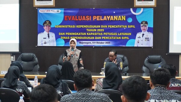 Pemkab Bojonegoro Tekankan Peningkatan Layanan Kependudukan Berbasis Digital
