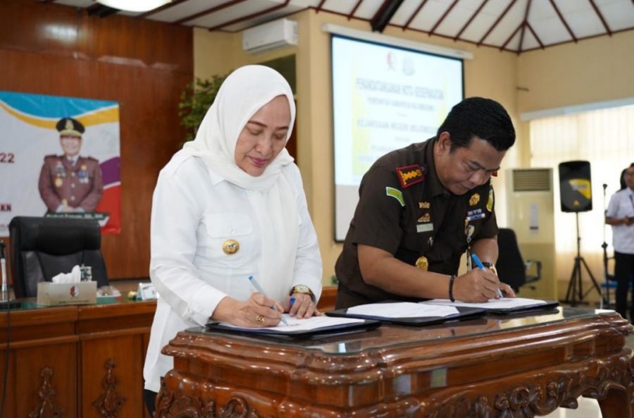 Pemkab dan Kejari Bojonegoro Tandatangani MoU Dibidang Hukum Perdata dan Tata Usaha Negara