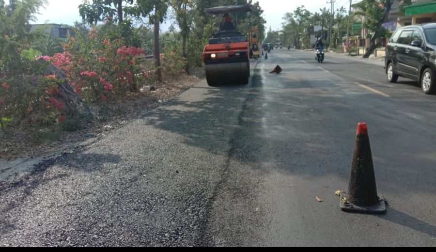 Pemkab Terus kebut, Pelebaran Jalan Nasional Bojonegoro Ditahap Pengaspalan