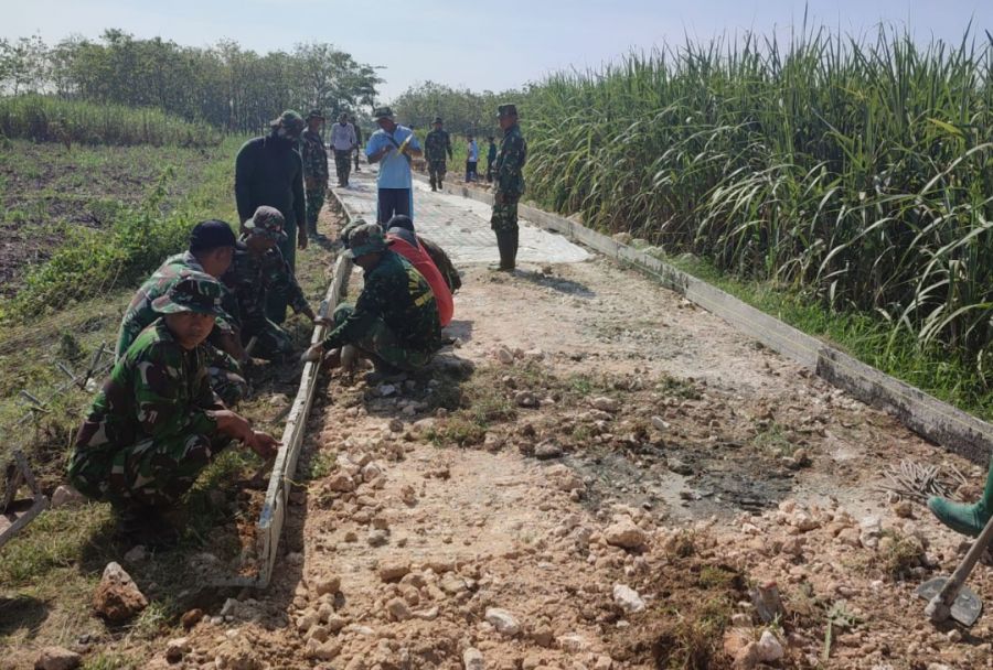 Pengecoran Jalan Sesuai Target pra TMMD, Bertahap, bertingkat, dan Berlanjut