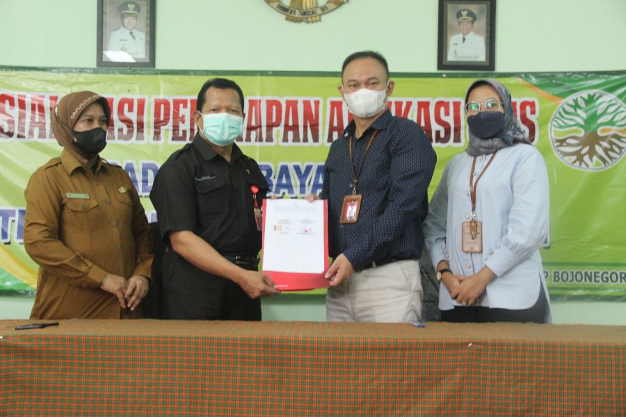 Penguatan ZI, DLH Bojonegoro Launching Pembayaran Retribusi Persampahan Melalui QRIS dan VA