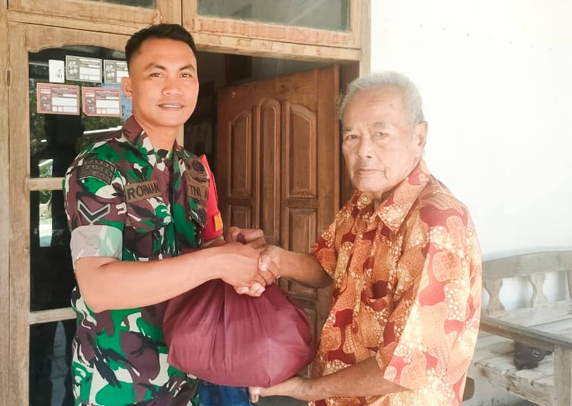 Peringatan HUT ke- 79 TNI, Kodim 0813 Bojonegoro Salurkan Bantuan Sosial Sembako