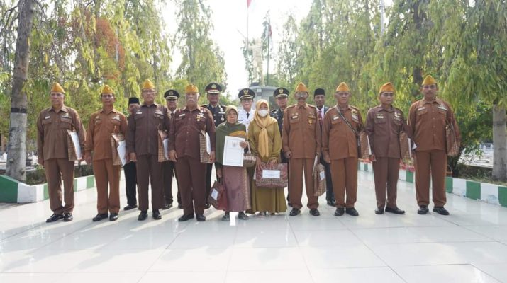 Peringati Hari Pahlawan, Pj Bupati Bojonegoro dan Forkopimda Berziarah ke TMP  