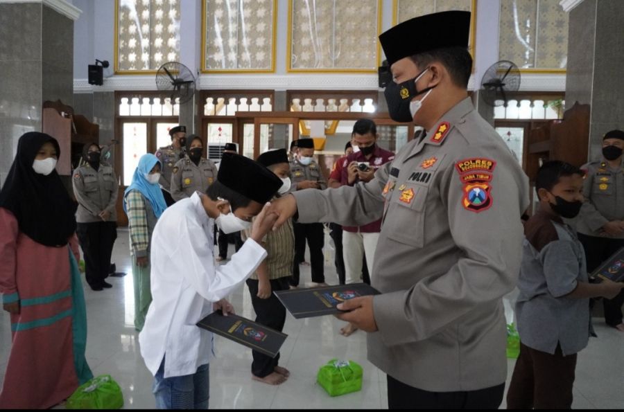 Peringati Maulid Nabi Muhammad SAW 1443 H, Polres Bojonegoro Gelar Santunan Anak Yatim Piatu